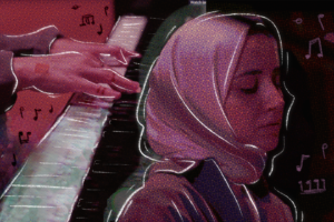 Büşra Kayıkçı with pink lighting over her face and hands that are playing the piano.